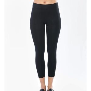 Miik 🇨🇦 Capri Lucy Leggings - L
